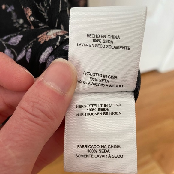 Joie xs silk blouse - Picture 8 of 8